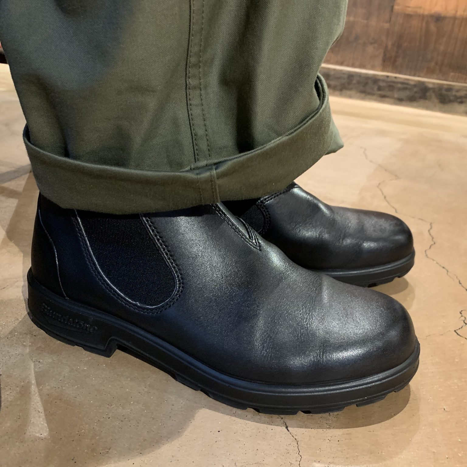 low cut blundstones