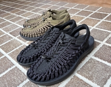 KEEN UNEEK