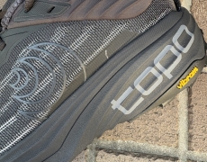 Topo Athletic VISTA